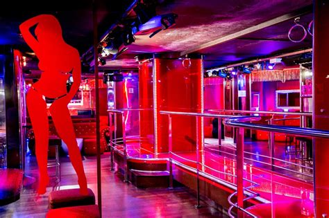 puta joven barcelona|EL MEJOR STRIP CLUB & CLUB DE CABALLEROS.